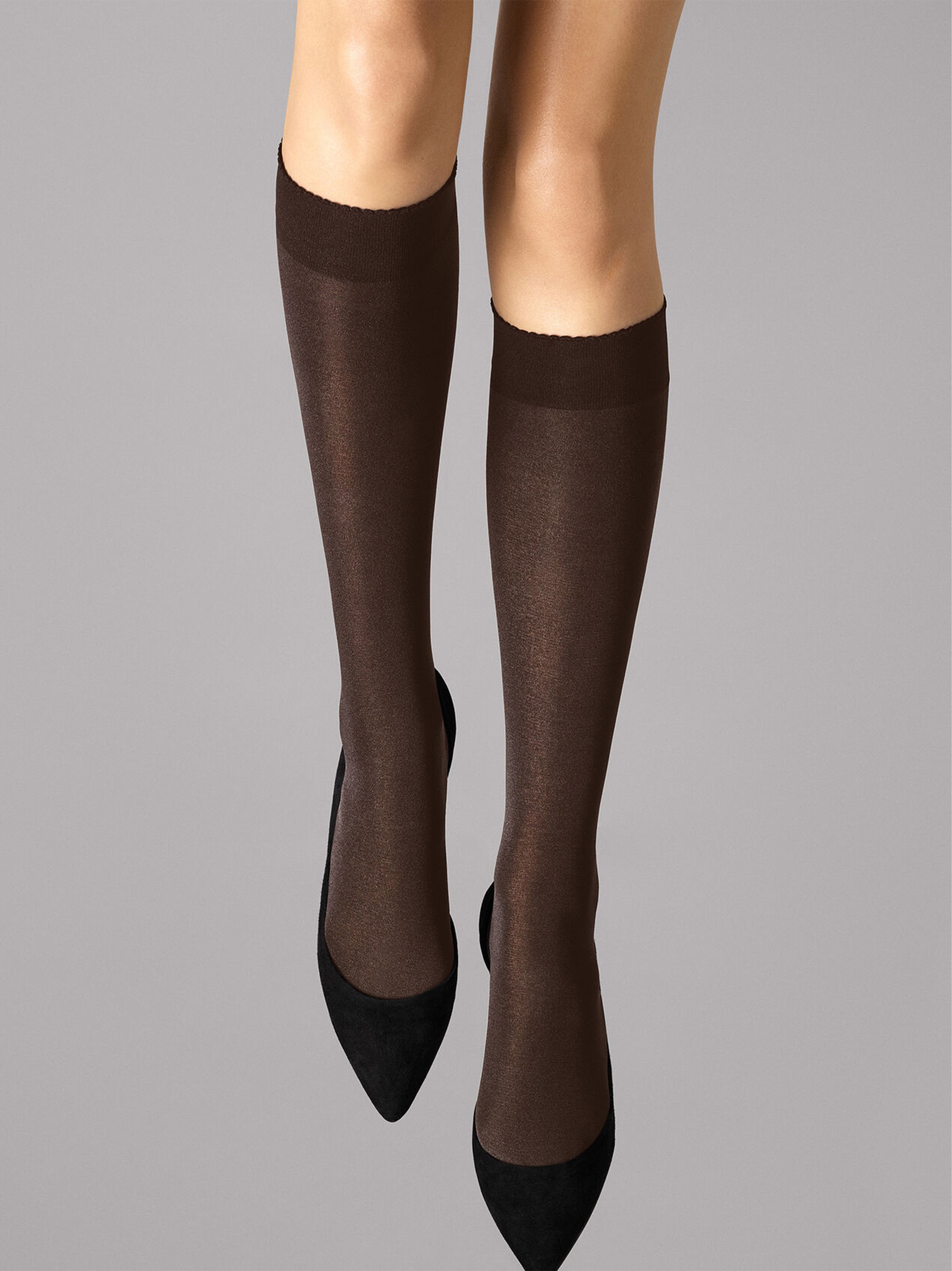 Wolford Autoreggenti Velvet De Luxe 50 Knee Highs In Black