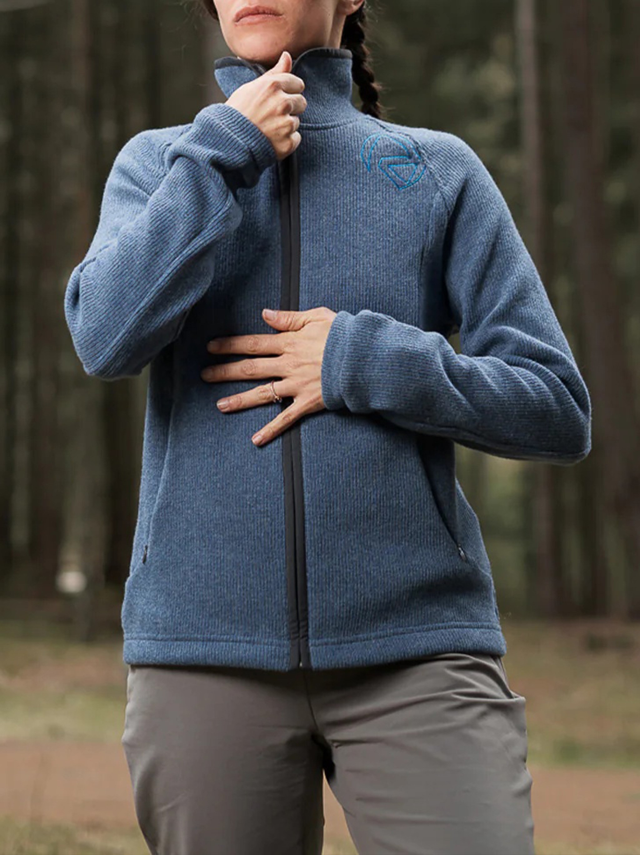 Dkb Blizzard Trace Woman In Blue